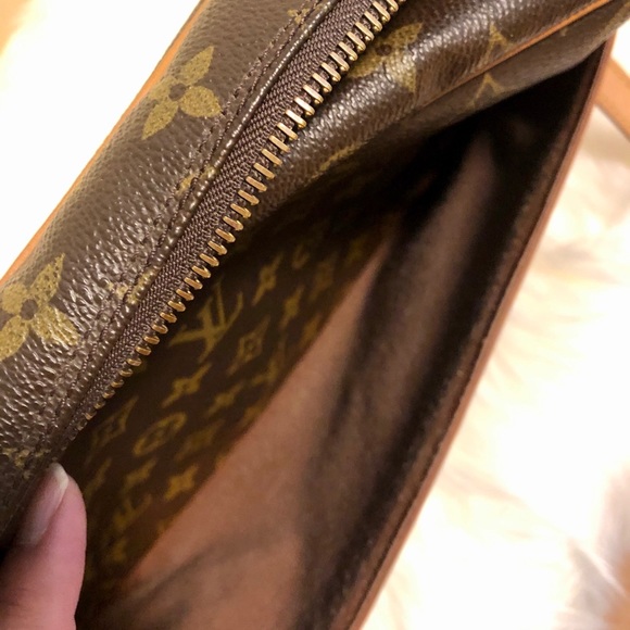 ❌SOLD❌Louis Vuitton Trocadero - Picture 6 of 10